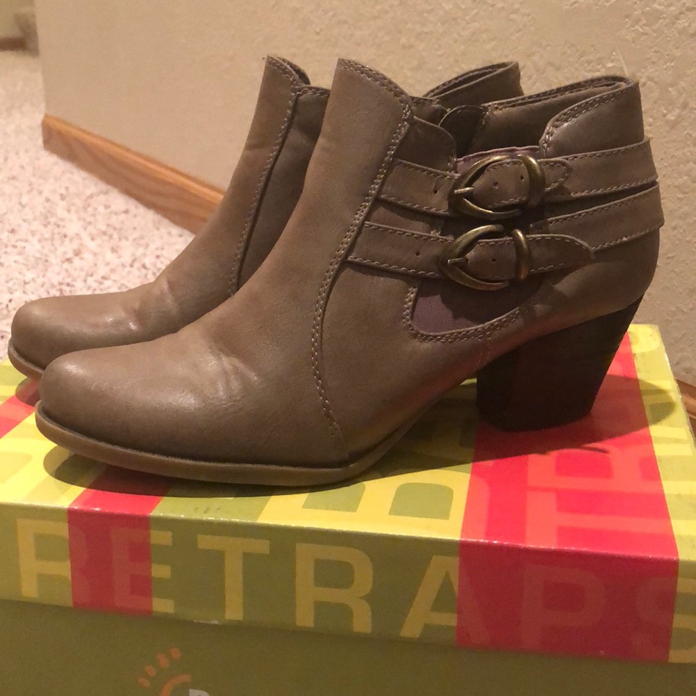 Tan chunky heel ankle bootie